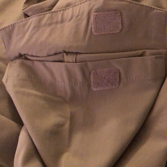 Clothin Lightweight Pants Size 30X30 and Color Tan - Picture 3 of 5